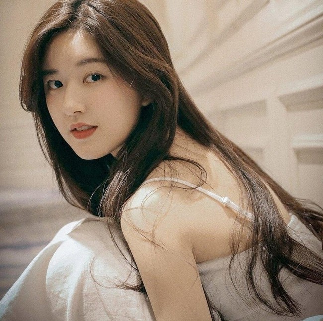 7 cách đơn giản giúp giảm tình trạng lão hóa da, hội chị em muốn trẻ lâu nhớ làm đủ - Ảnh 3.