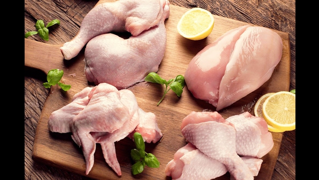 Dễ ăn, dễ chế biến nhưng thịt gà để trong tủ lạnh được bao lâu để tránh ngộ độc thực phẩm?  - Ảnh 2.