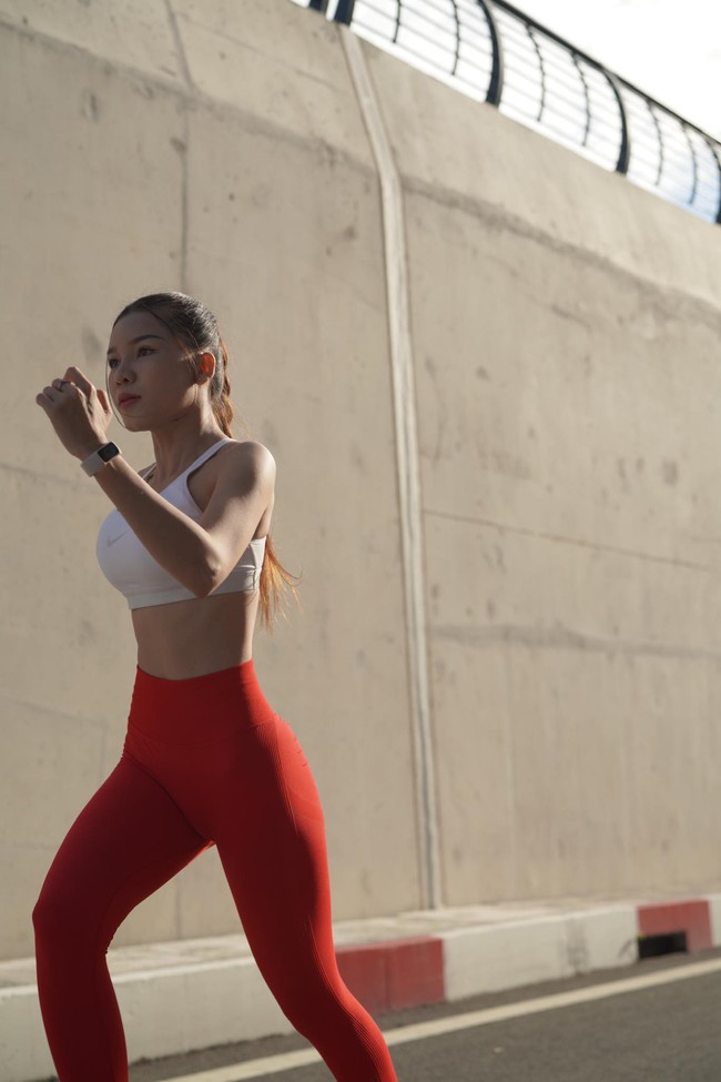 Chân to do cơ địa, tập mãi không thon: Huấn luyện viên khuyên chị em nên làm 3 việc - Ảnh 2. Chân to do cơ địa, tập mãi không thon: Huấn luyện viên khuyên chị em nên làm 3 việc - Ảnh 2.