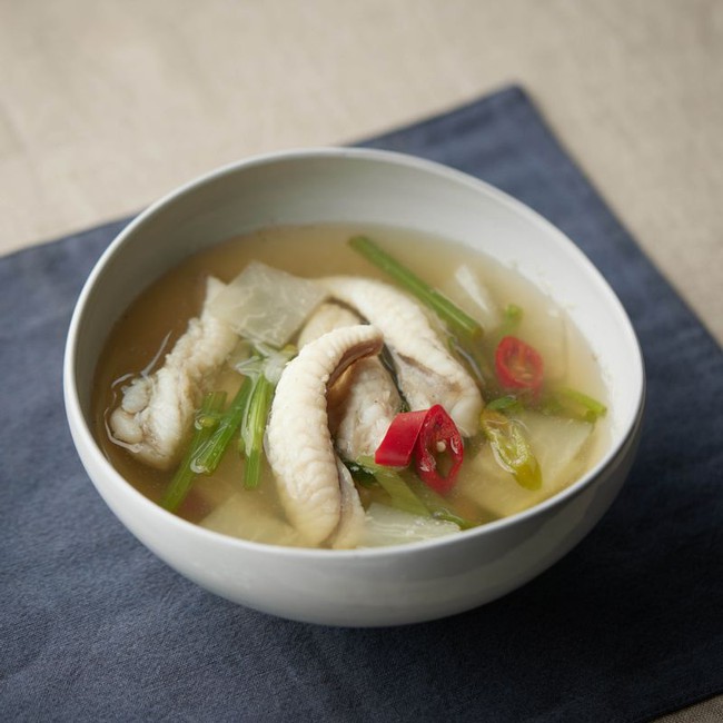 Chỉ mất 20 phút nấu được nồi canh cá thơm ngon, thanh mát - Ảnh 6.