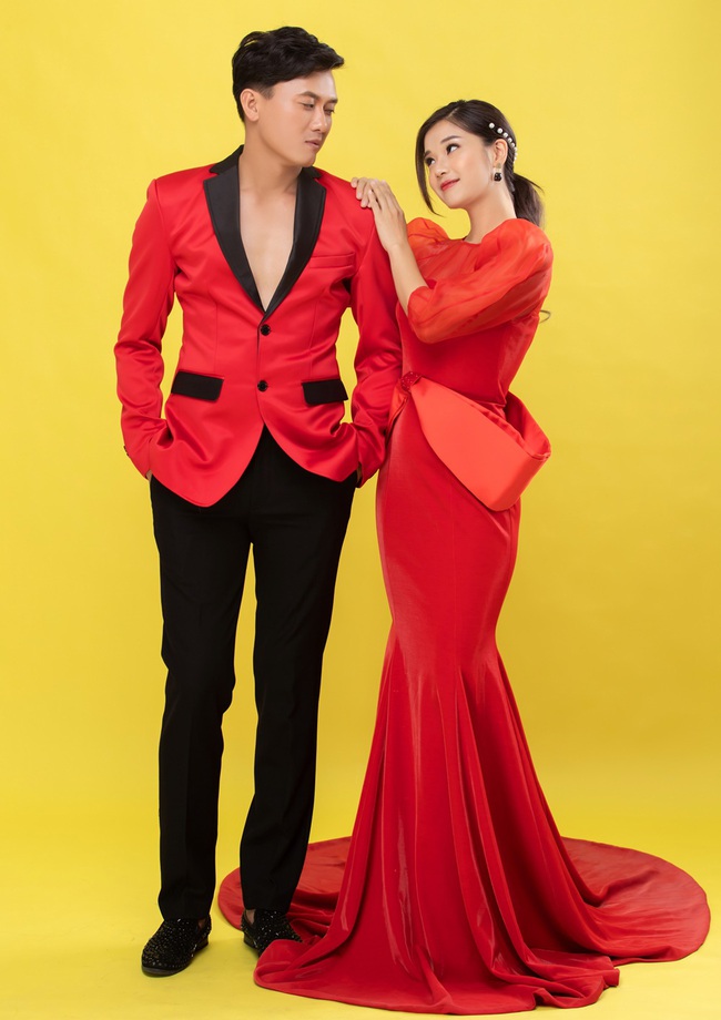 Hoàng Yến Chibi đẹp lộng lẫy đón Valentine cùng Quách Ngọc Tuyên, khác xa hình ảnh "cô xe ôm" trong phim - Ảnh 1.