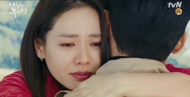 "Crash Landing On You" tập cuối: Kết thúc viên mãn cho Son Ye Jin - Hyun Bin, mãn nguyện cảnh hôn lãng mạn của đôi trẻ - Ảnh 7.