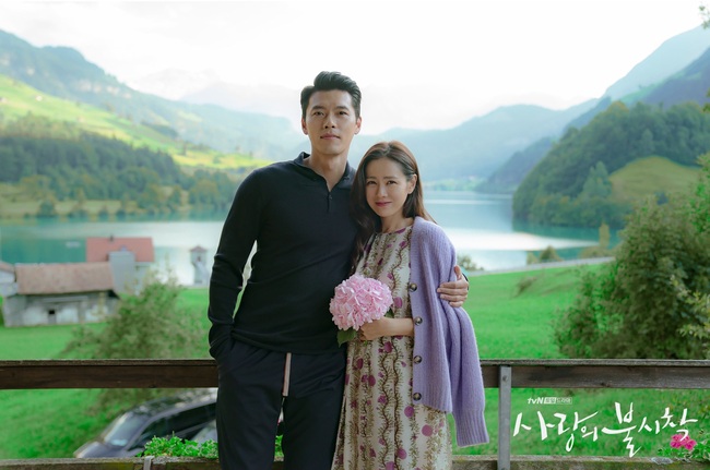 "Crash Landing On You": Bộ ảnh siêu ngọt ngào của Hyun Bin và Son Ye Jin, tiết lộ ý nghĩa loài hoa xuất hiện ở cuối phim - Ảnh 15.