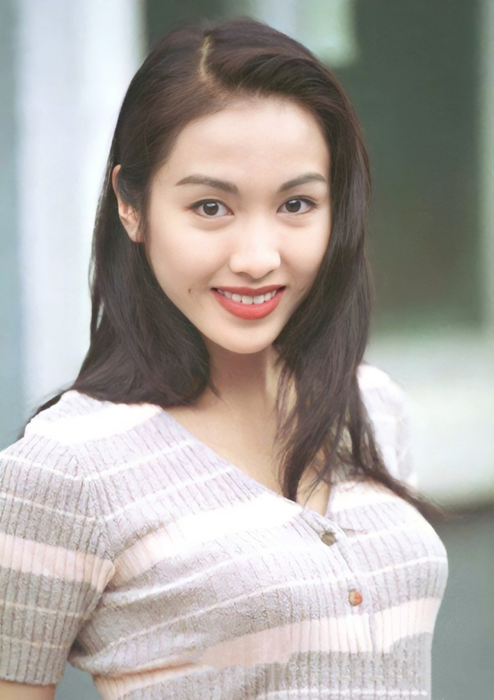 Khoảnh khắc &quot;đệ nhất mỹ nhân TVB&quot; tỏa sảng tới mức Xa Thi Mạn và cựu Hoa hậu Hong Kong cũng phải ngước nhìn - Ảnh 3.