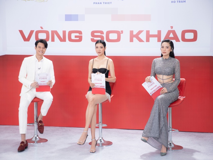 Miss Fitness Vietnam: Xuất hiện bản sao Hoa hậu Tiểu Vy khiến Kỳ Duyên và Thúy Vân vô cùng thích thú - Ảnh 1.