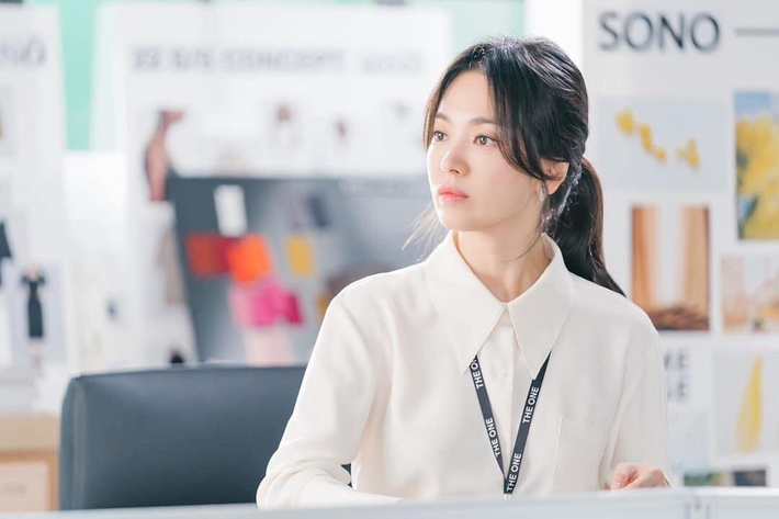 Now, We Are Breaking Up tập 15: Song Hye Kyo tiễn tình trẻ sang Paris để ở lại chăm sóc con gái bạn thân - Ảnh 2.