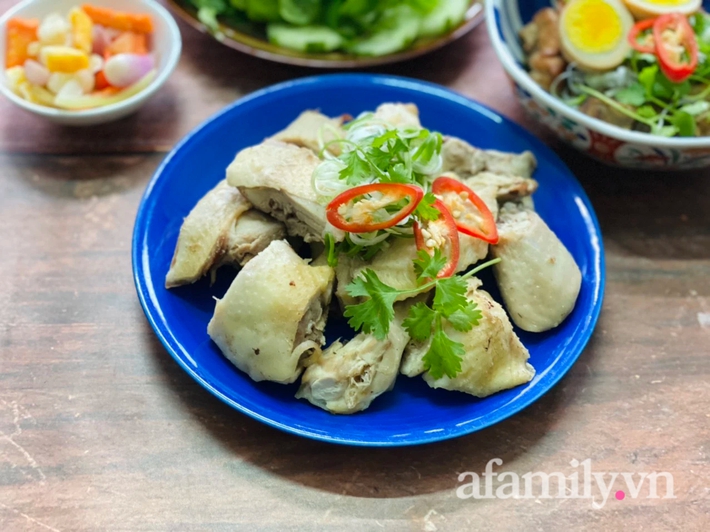 Mâm cơm cúng Tân niên đơn giản nhất mà vẫn đảm bảo đủ màu sắc, tròn đầy ý nghĩa - Ảnh 9.