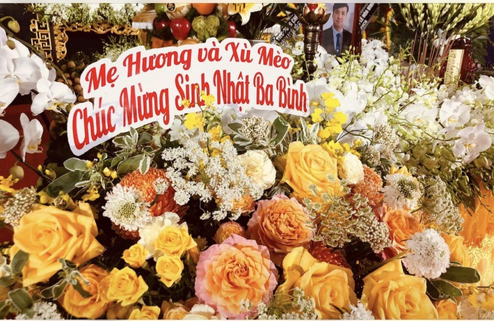 Rơi nước mắt lời hứa con trai Phó chủ tịch Lê Hòa Bình trong ngày sinh nhật ba: 