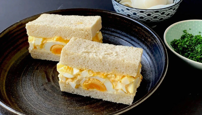 Đây là cách người Nhật ăn sandwich vào bữa sáng: Toàn nguyên liệu đơn giản, quen thuộc mà hương vị mới lạ vô cùng! - Ảnh 1.