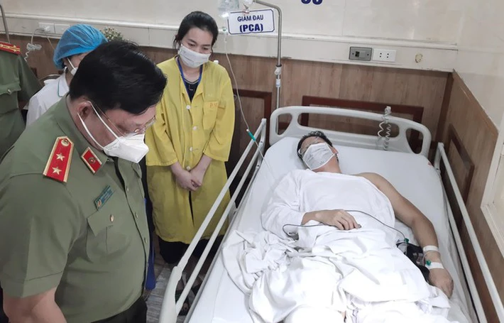 Hà Nội: Hai chiến sĩ công an bị thương khi truy bắt tội phạm - Ảnh 1.