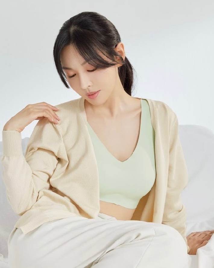 Nữ chính Thương ngày nắng về bản Hàn tung bộ ảnh ''so hot