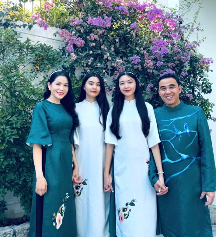 Con gái lớn nhà MC Quyền Linh 
